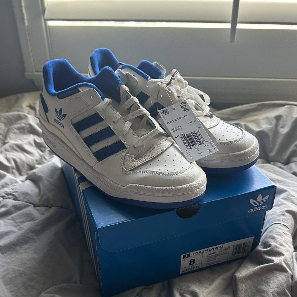 Adidas Kids' Forum Low Sneakers - White and Royal Blue